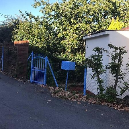 Maisonnette De Charme Climatisee La Machine Bagian luar foto