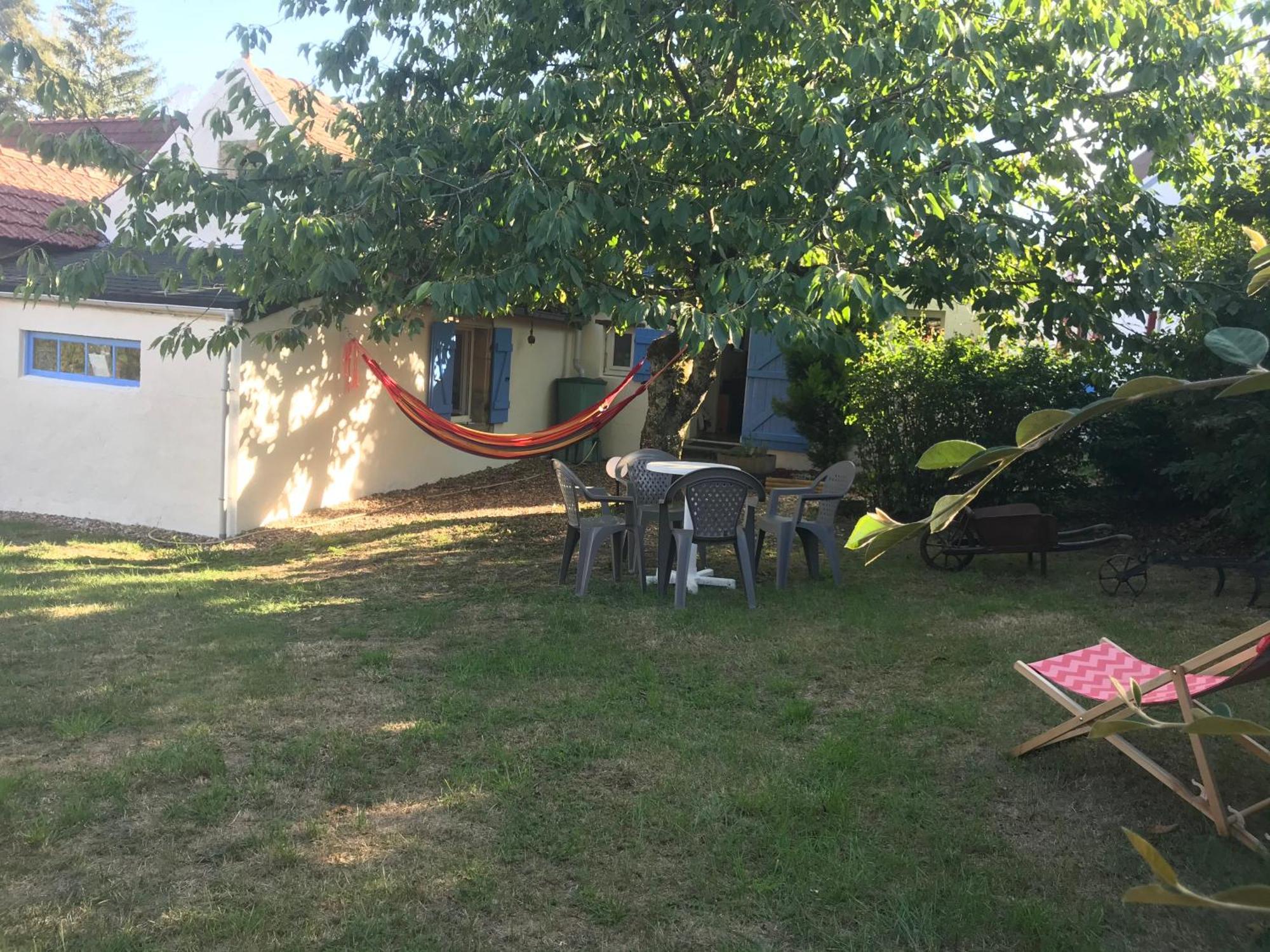 Maisonnette De Charme Climatisee La Machine Bagian luar foto