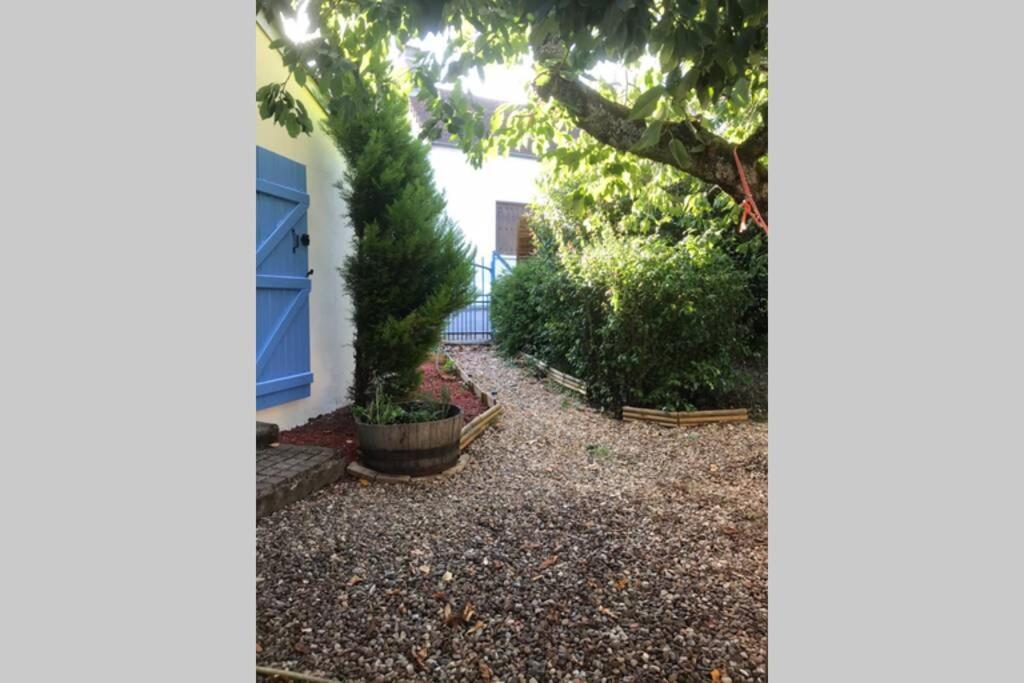 Maisonnette De Charme Climatisee La Machine Bagian luar foto