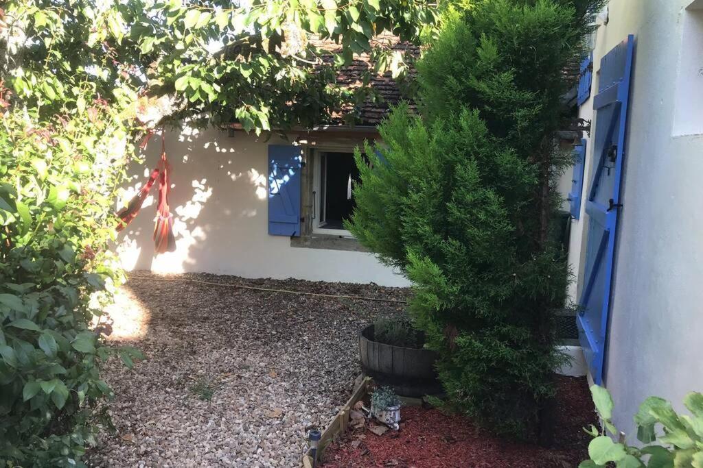 Maisonnette De Charme Climatisee La Machine Bagian luar foto